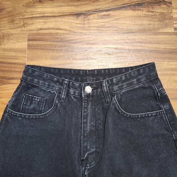 NWOT Shein High Waisted Ripped Baggy Jeans Size Xsmall/ 2 - Picture 3 of 6